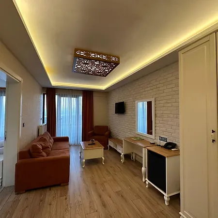 Hotel My